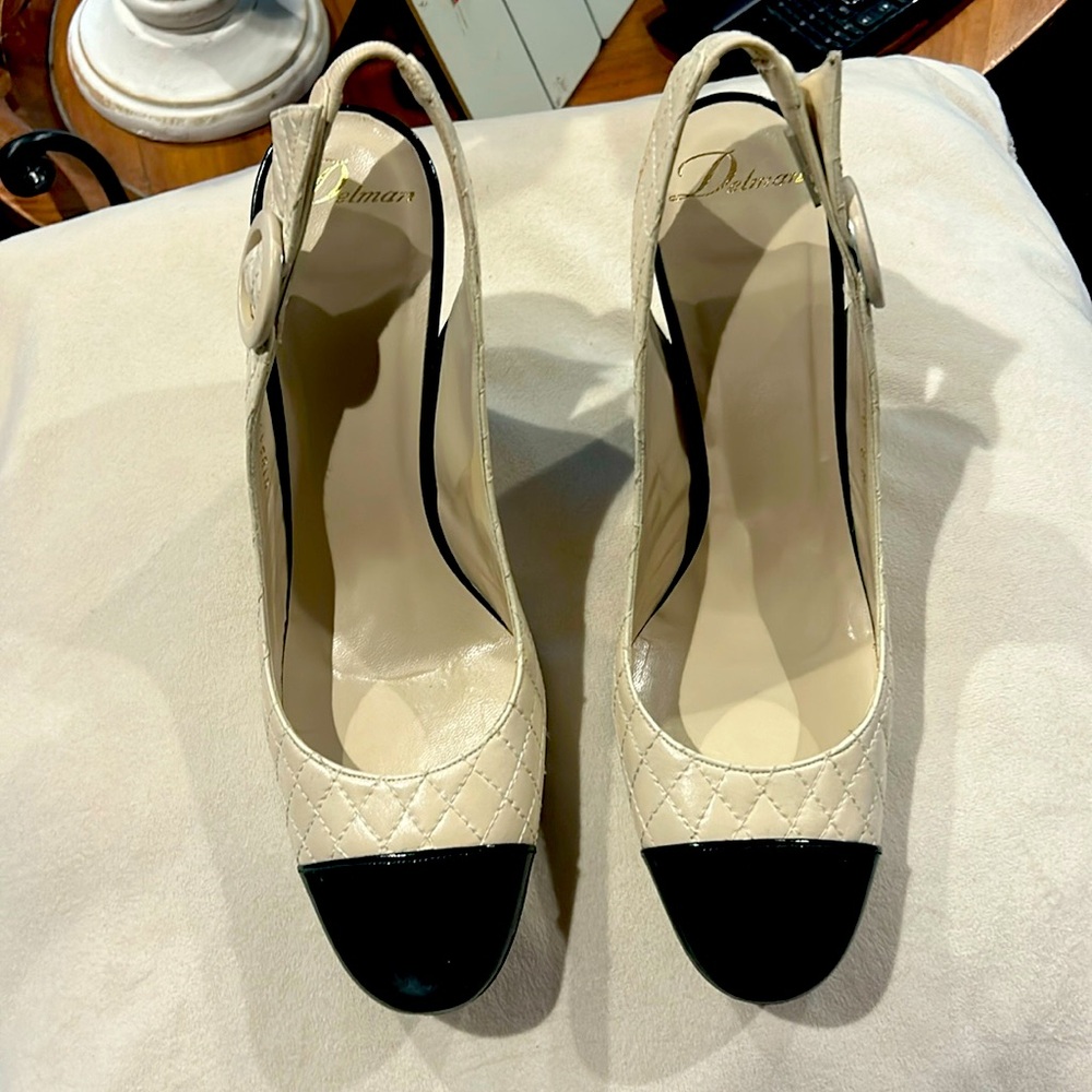 DELMAN Two Tone Black Patent leather & Ivory quilted leather sling back size 8